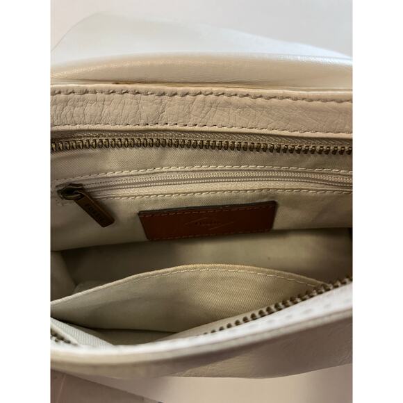 Fossil | Harper Saddle Crossbody Pebbled Leather Bag Cream - Picture 4 of 7